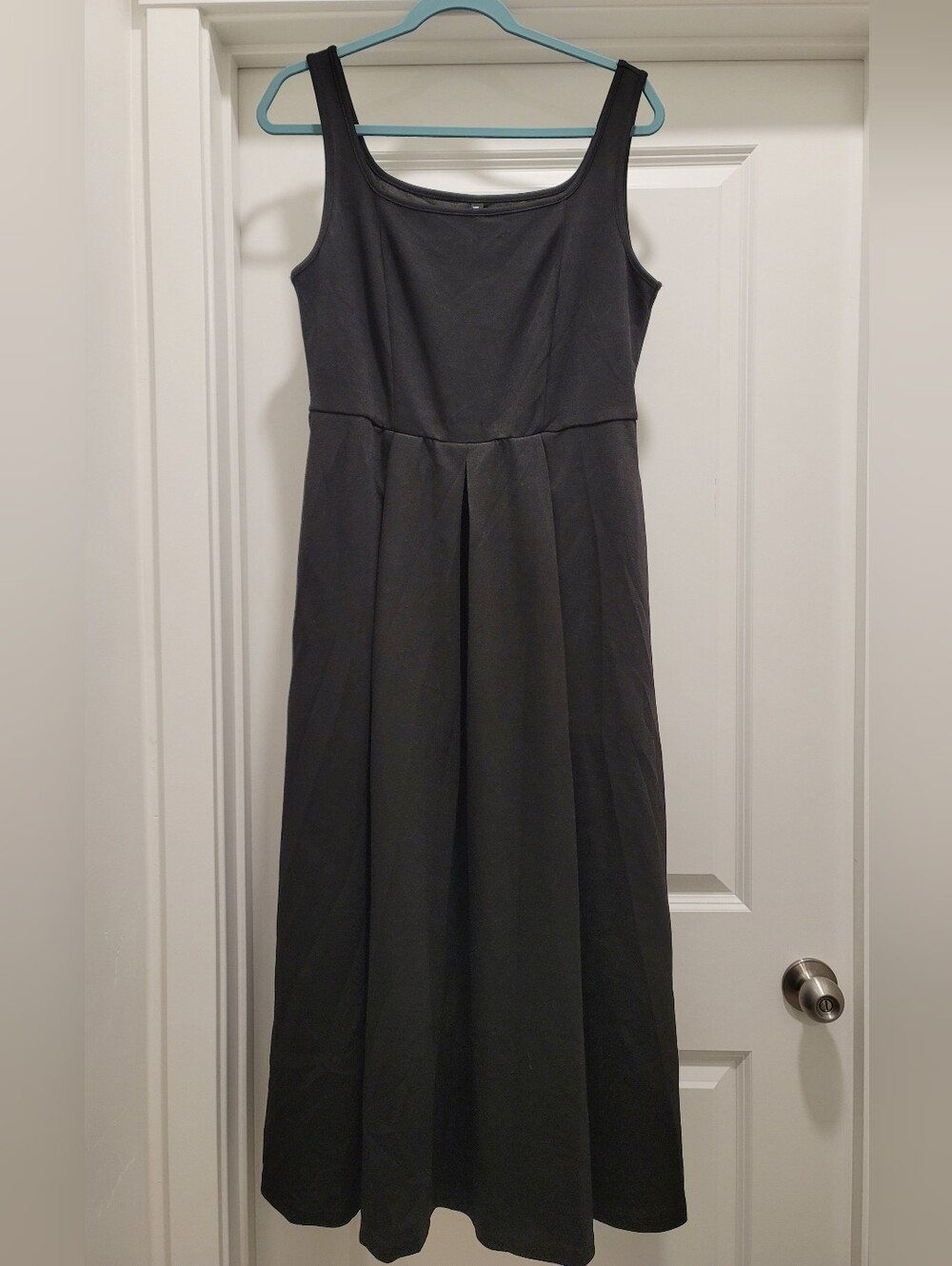 Sleeveless Midi Dress